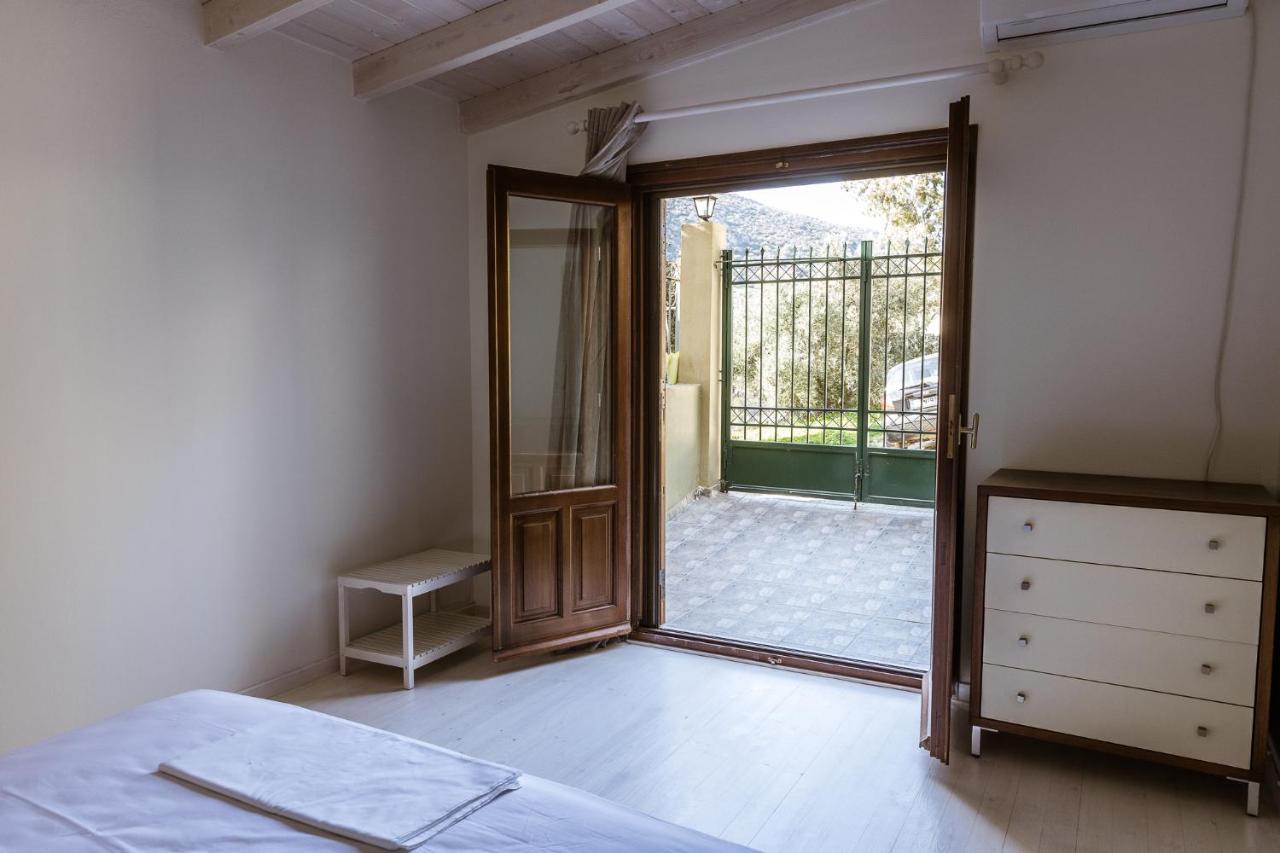 فيلا Pórto Ráftiفي Cactus Maisonette Near Airport المظهر الخارجي الصورة